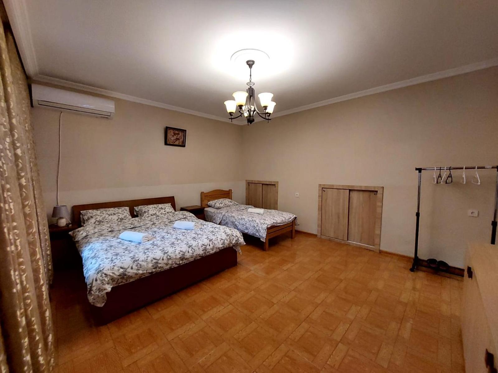 Geo Kutaisi Appartement Buitenkant foto